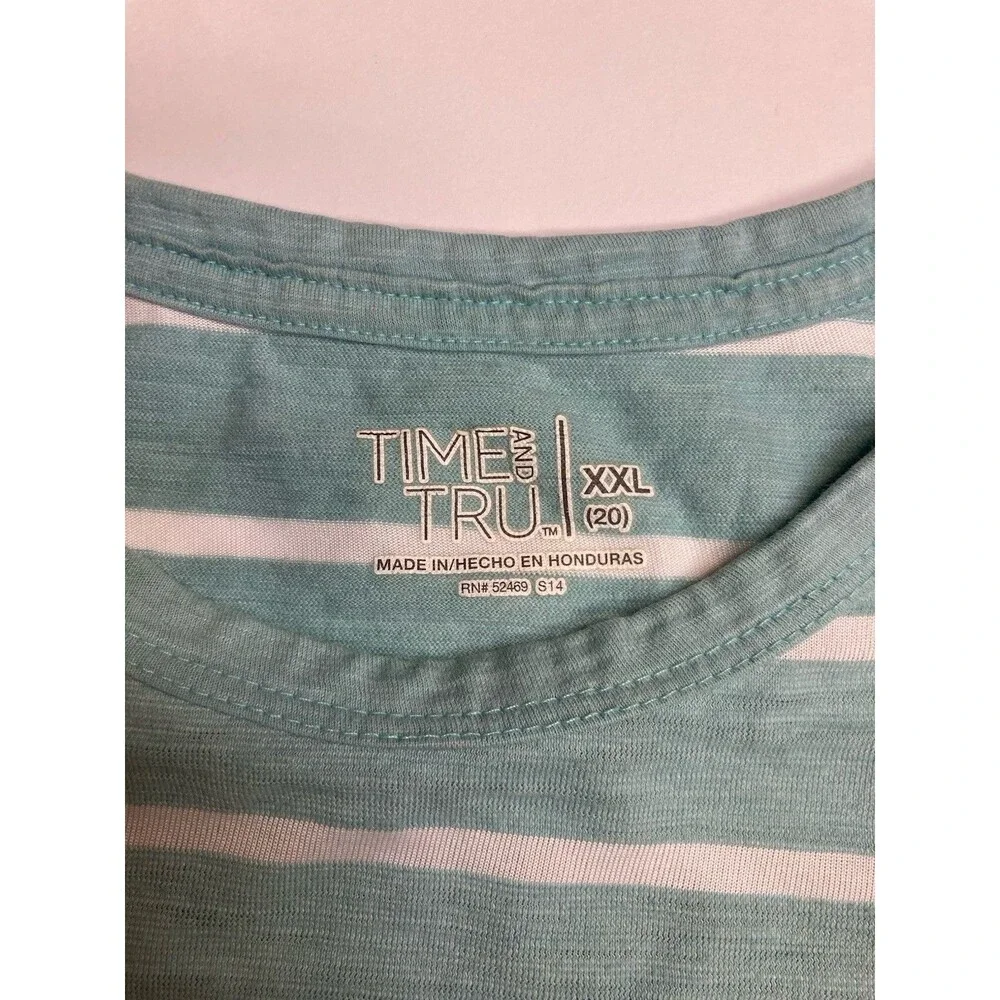 Time and Tru Women's Green/White Striped Crew Neck Short Sleeve Knit T-Shirt 2XL